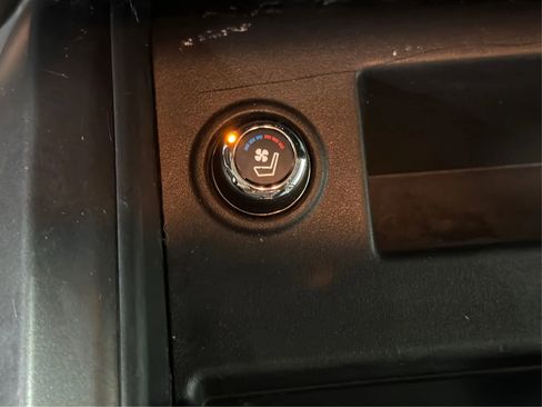 Used 2019 Nissan Titan Platinum Reserve w/ Platinum Utility Package image 30