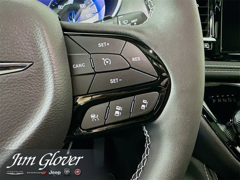 New 2026 Chrysler Pacifica Limited w/ S Appearance Package image 30