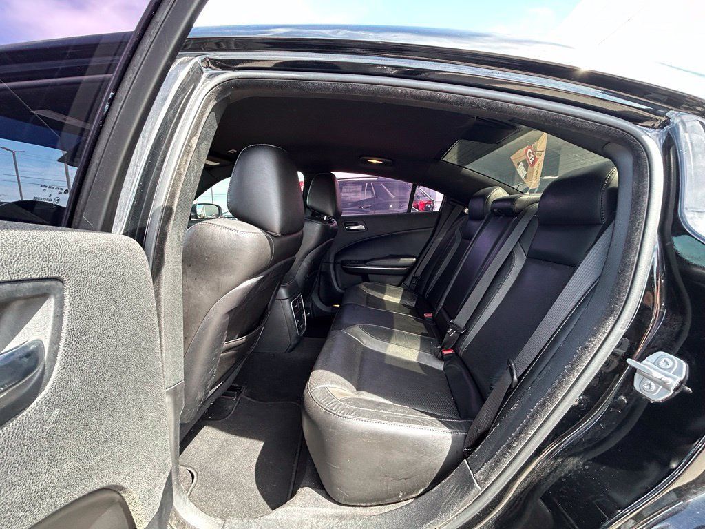 Used 2021 Dodge Charger SXT w/ Leather Interior Group RWD image 8