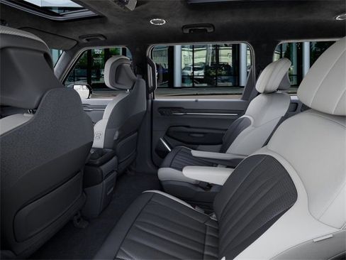 New 2026 Kia EV9 GT-Line image 18