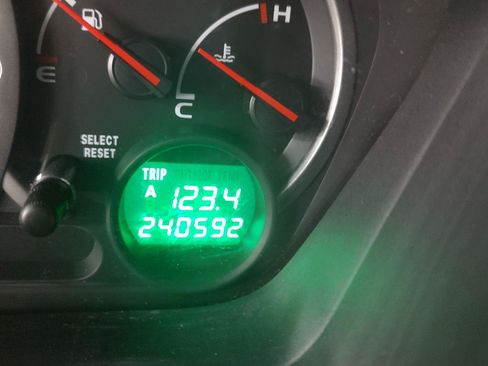 Used 2005 Honda Pilot EX-L image 10