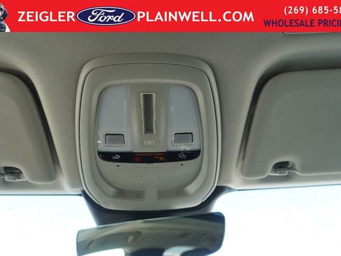 Used 2023 Volvo XC60 T8 Plus w/ Protection Package Premier image 31