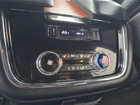 Used 2021 Lincoln Navigator 4WD image 14