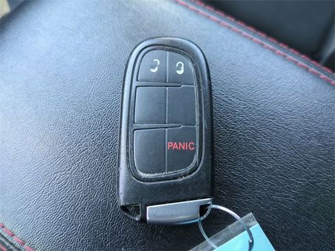 Used 2019 Jeep Cherokee Trailhawk w/ Trailer Tow Group image 33