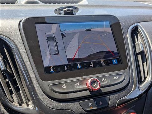 Used 2023 Chevrolet Equinox RS FWD image 12