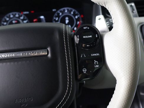 Used 2022 Land Rover Range Rover Sport SVR image 45