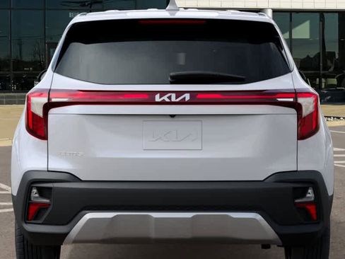 New 2026 Kia Seltos LX image 13