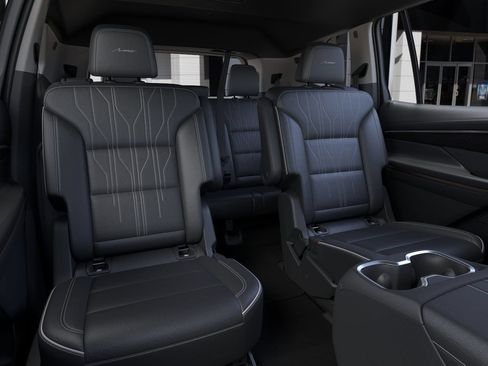 New 2026 Buick Enclave Avenir w/ Super Cruise Package FWD image 18