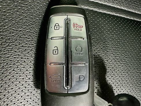 Used 2023 Genesis G70 2.0T AWD/4WD image 17
