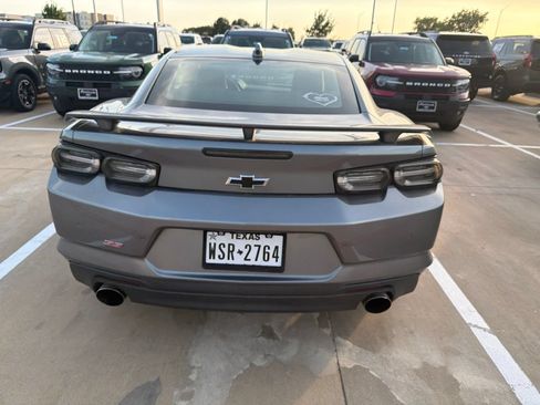 Used 2020 Chevrolet Camaro SS RWD image 6
