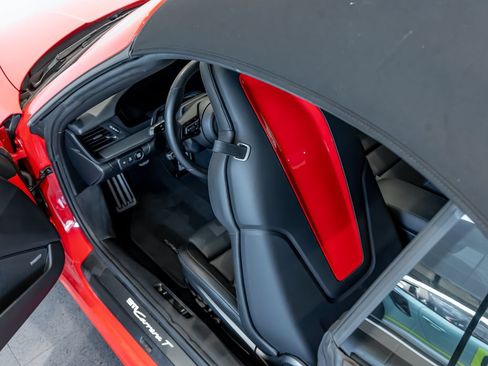 Certified 2025 Porsche 911 Carrera T RWD image 5