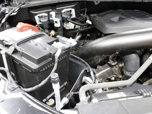 Used 2023 Ford F150 Lariat w/ Equipment Group 502A High AWD/4WD image 39