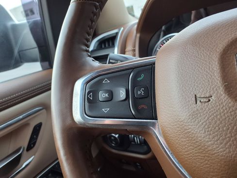 Used 2019 RAM 1500 Laramie RWD image 32