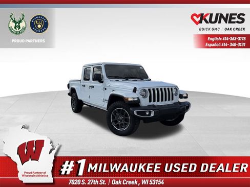 Used 2023 Jeep Gladiator Overland AWD/4WD image 1