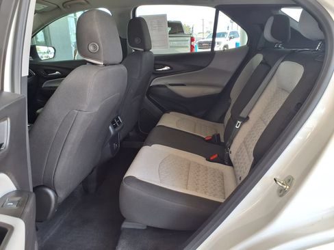 Used 2024 Chevrolet Equinox LS w/ LS Convenience Package FWD image 14
