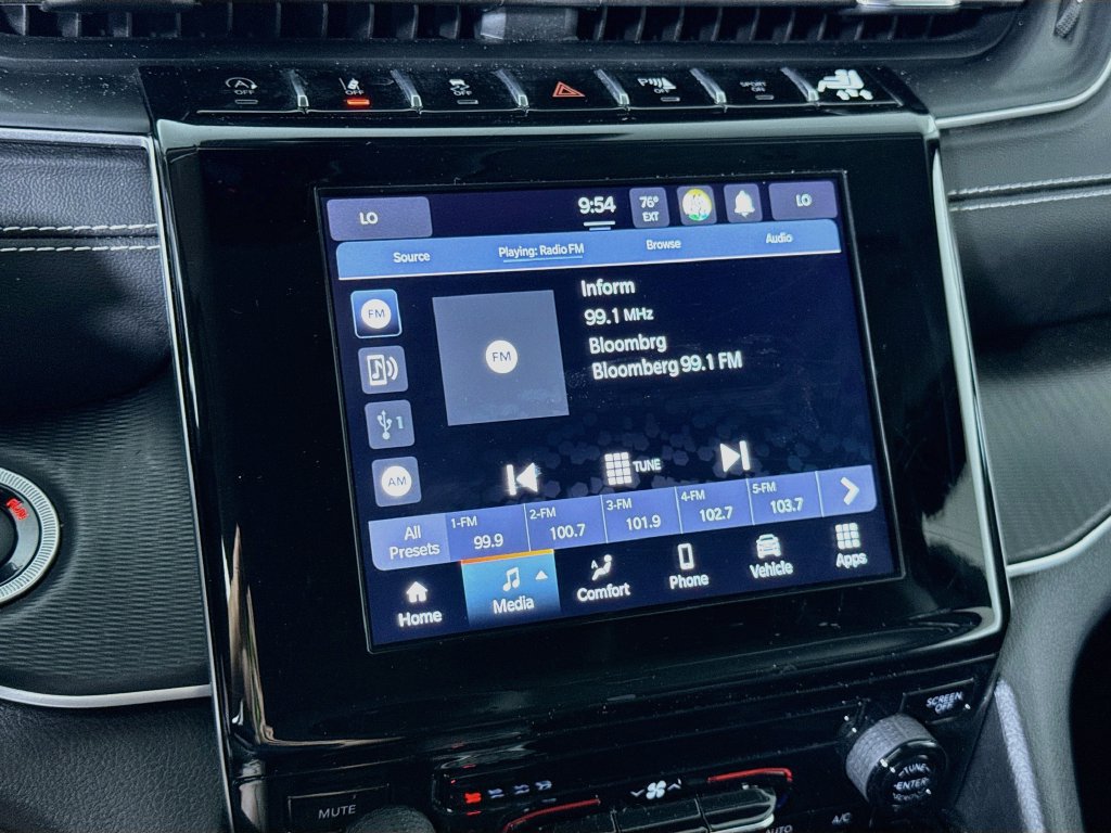 Used 2023 Jeep Grand Cherokee L Laredo AWD/4WD image 6