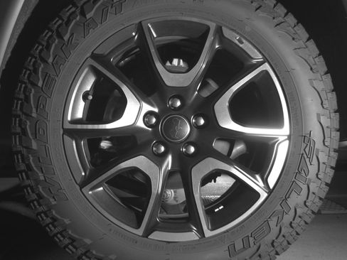 Used 2025 Jeep Compass Trailhawk AWD/4WD image 14