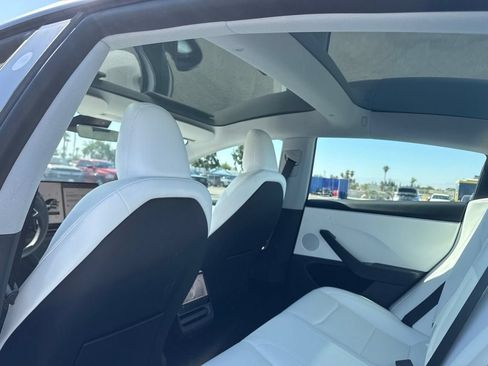 Used 2024 Tesla Model 3 Standard Range RWD image 13