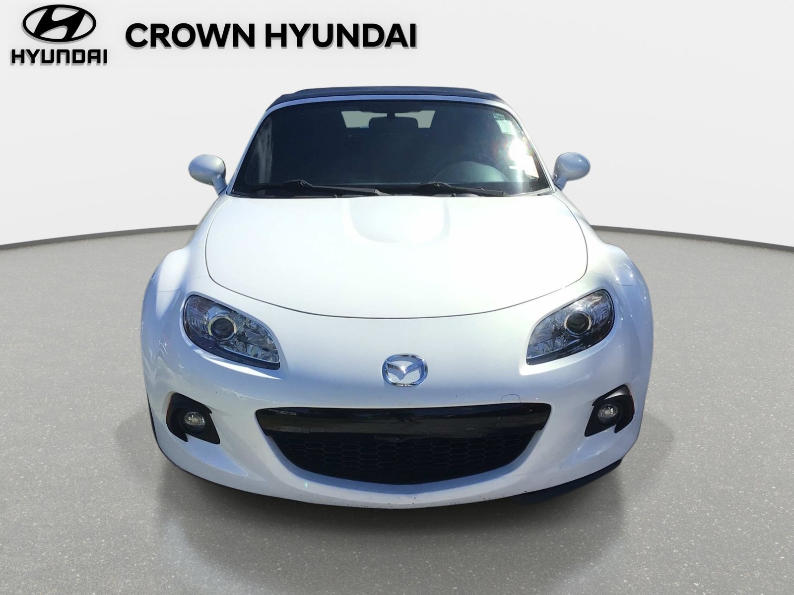 Used 2014 MAZDA MX-5 Miata Sport RWD image 2