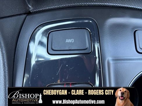 Used 2024 Chevrolet Equinox RS w/ LPO, Floor Liner Package AWD/4WD image 33