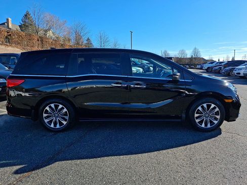 Used 2023 Honda Odyssey EX-L image 4