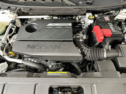Used 2024 Nissan Rogue SV FWD image 32