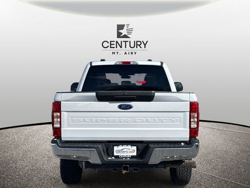 Certified 2022 Ford F250 XLT image 3