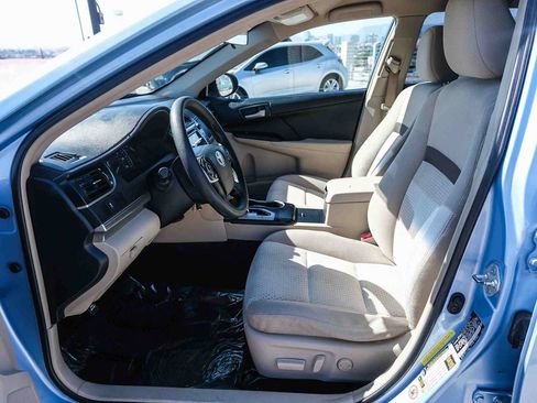 Used 2013 Toyota Camry LE FWD image 20
