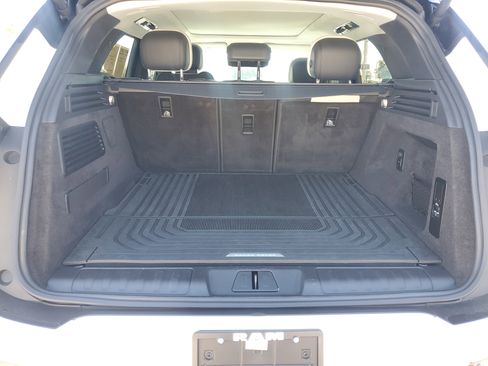 Used 2024 Land Rover Range Rover Sport Dynamic SE image 7