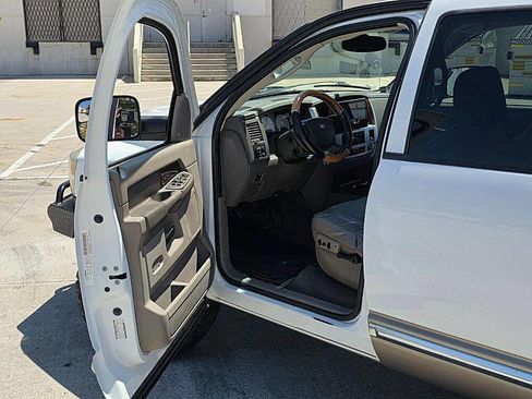Used 2009 Dodge Ram 2500 Truck Laramie image 47