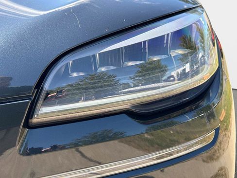 Used 2022 Lincoln Aviator Reserve w/ Equipment Group 201A image 10