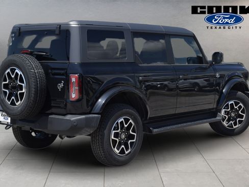 New 2026 Ford Bronco Outer Banks AWD/4WD image 4