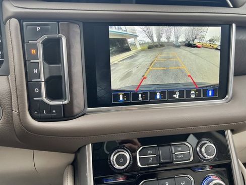 Used 2022 GMC Yukon Denali image 18