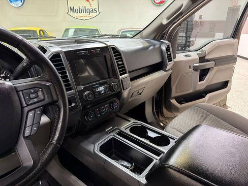 Used 2016 Ford F150 XLT w/ Equipment Group 302A Luxury RWD image 28