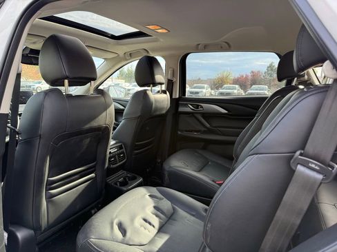 Used 2023 MAZDA CX-9 Touring image 19
