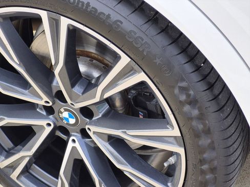 Certified 2022 BMW X7 xDrive40i w/ Premium Package image 7