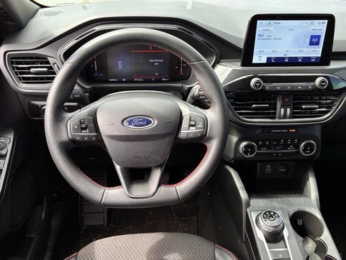 Used 2025 Ford Escape ST-Line FWD image 10