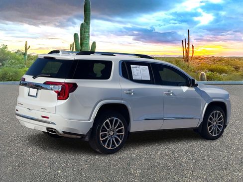 Used 2023 GMC Acadia Denali w/ Denali Technology Package image 5