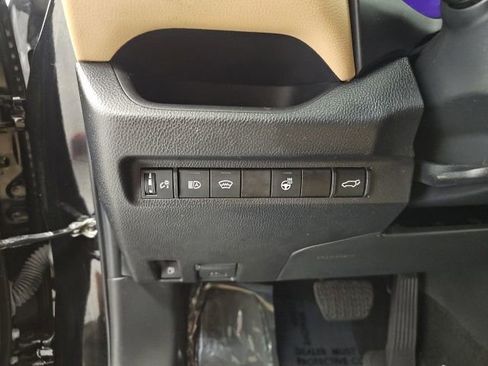 Certified 2023 Toyota RAV4 XLE Premium AWD/4WD image 18