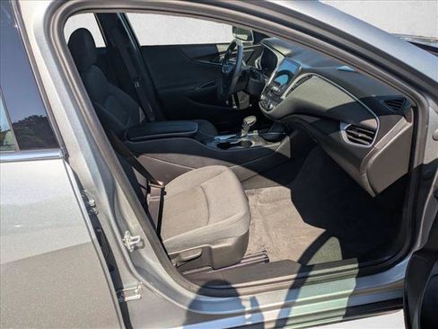 Used 2024 Chevrolet Malibu LT FWD image 18
