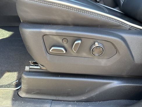 Used 2026 GMC Yukon AT4 Ultimate image 29