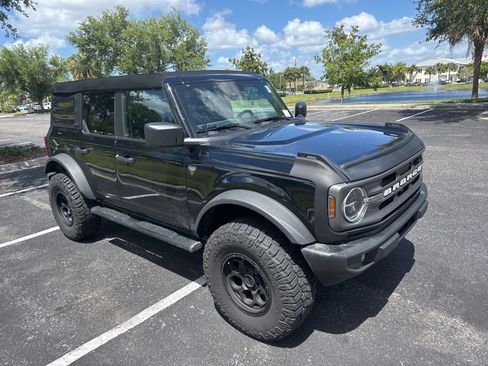 Used 2023 Ford Bronco Big Bend image 2