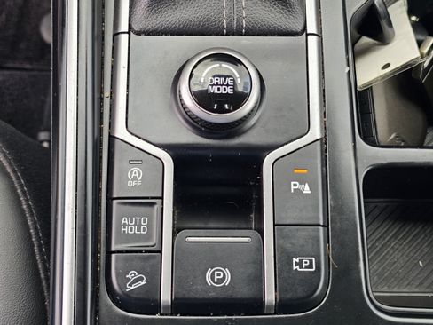 Used 2024 Kia Sorento S w/ Panoramic Sunroof Package FWD image 42