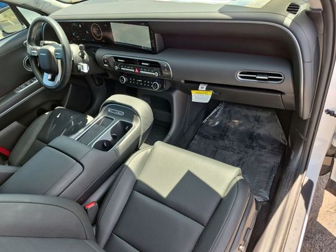 Certified 2026 Hyundai Palisade Limited AWD/4WD image 28