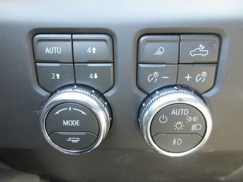 New 2026 GMC Sierra 1500 AT4 image 18