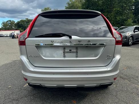 Used 2016 Volvo XC60 T6 w/ Climate Package AWD/4WD image 4