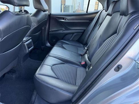 Used 2023 Toyota Camry SE image 16