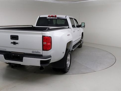 Used 2017 Chevrolet Silverado 3500 High Country image 14