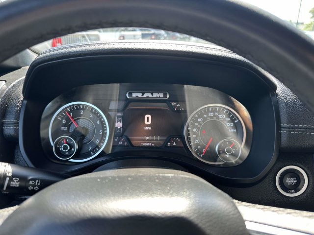 Certified 2025 RAM 1500 Laramie AWD/4WD image 12
