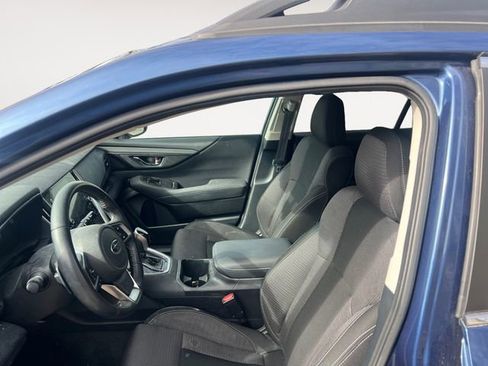 Used 2022 Subaru Outback Premium image 9